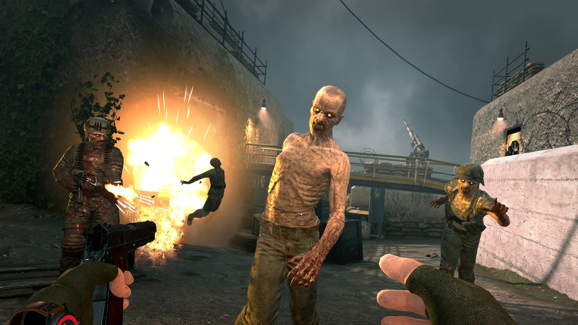 Zombie Army VR Screenshot Zombies and Explosion